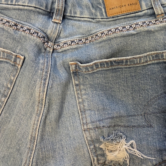 American Eagle Denim Shorts SZ 2 Curvy 90s Boyfriend Jean Distressed Stretch - Picture 5 of 7